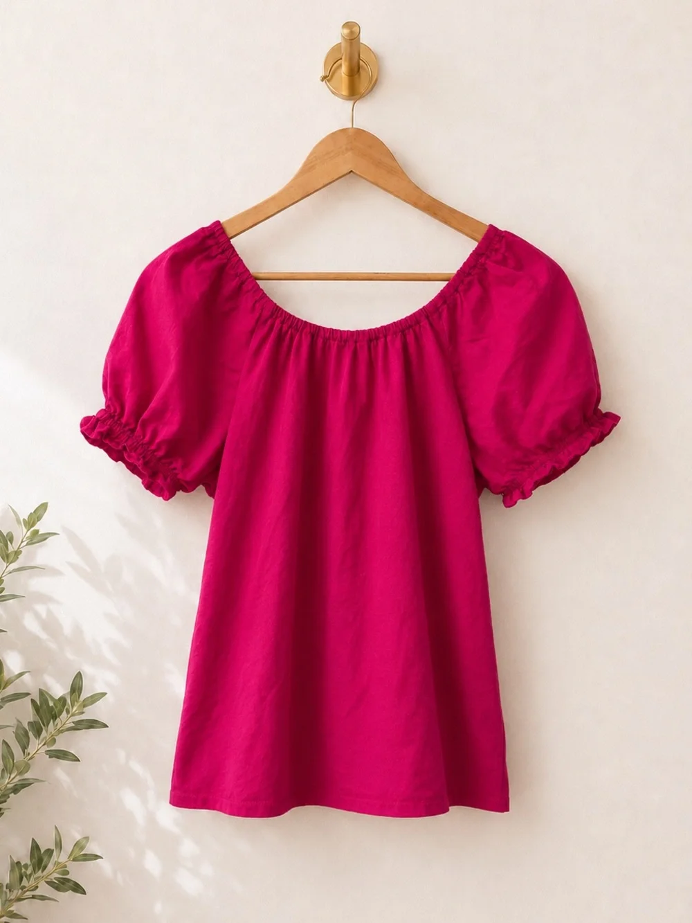 🌼 3/$15 J. Crew Fuchsia Puff-Sleeve Peasant Top S